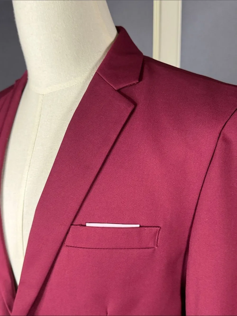 Men’s Burgundy Slim Fit Suit Jacket Blazer Two Button Notched Lapel Size 40